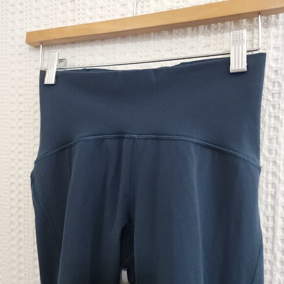Lululemon Run Inspire Crop Leggings Navy Blue Size 4 Luxtreme Like New - Picture 9 of 13